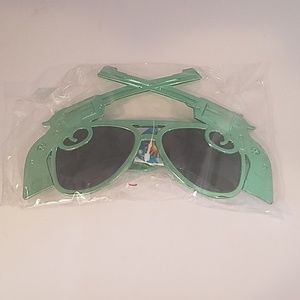 Green metallic double guns party glasses new
